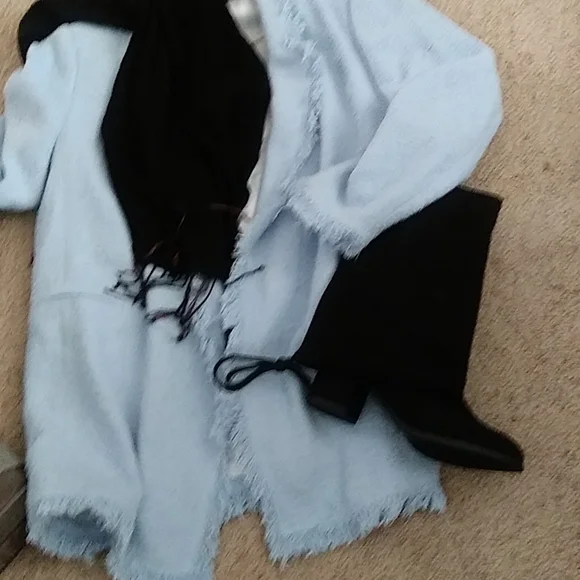 Dream Pairs nwbox. Size 7. Comes with dust bags - Picture 9 of 9